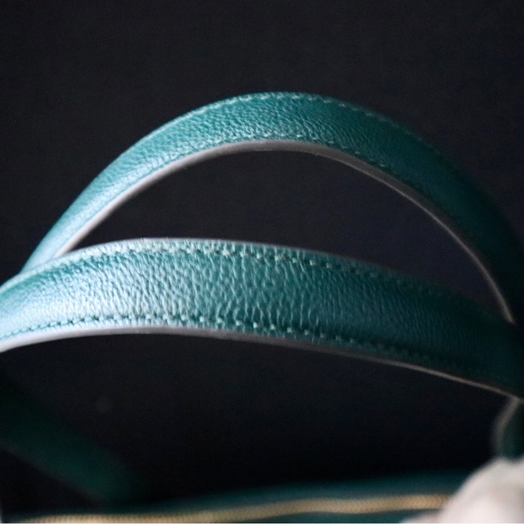 Karl Lagerfeld Emerald Shoulder Bag - Picture 10 of 10